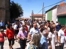 Foto 5 - Los vecinos acompañan en su día grande a San Lorenzo