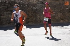 Foto 3 - Alberto Bravo y Garbiñe García se imponen en el 'I Triatlón Sprint V Centenario STJ'
