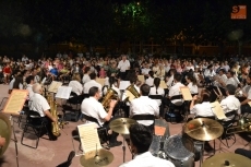 Foto 4 - La Banda de Música conquista un año más el Parque de La Glorieta