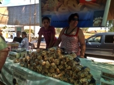 Foto 4 - Buena acogida al Encuentro Mercado 'Saberes y Sabores del Bajo Tormes'