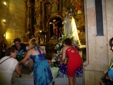 Foto 4 - Fervor popular en la ofrenda floral a la Virgen de la Asunción