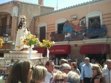 Foto 6 - San Roque recorre acompañado por sus vecinos las calles del municipio