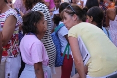 Foto 6 - Lágrimas y abrazos en la emocionante despedida del primer grupo de niños saharauis