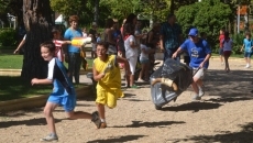 Foto 3 - Carreras y diversión para vivir el encierro infantil organizado por el CID