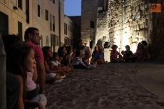 Diversi&oacute;n y sorpresas con el montaje teatral de la Cueva de Salamanca