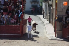 Multitudinario primer encierro de San Roque con bonitos astados de Galache
