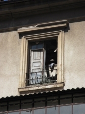 Foto 6 - Ciudadanos por la Defensa del Patrimonio denuncia la situación de dos edificios de la calle...