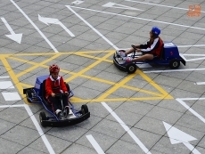 Agentes de la Policía Local explican las normas de tráfico a escolares salmantinos