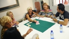 Campeonatos de juegos de cartas en Comuneros