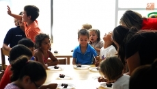 La campaña de verano promovida por el Ayuntamiento ha llegado este año a 1.900 jóvenes y menores