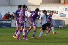 Foto 6 - El Ciudad Rodrigo se lleva en el 87’ el derby frente al Peñaranda (2-1)