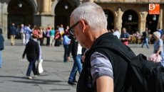 Foto 5 - El mal tiempo no impide la llegada masiva de turistas a Salamanca