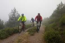 Foto 4 - La belleza del recorrido contrarresta las adversas condiciones meteorológicas en la I Ruta MTB La...