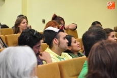 Foto 6 - El autocuidado centra una de las ponencias de las Jornadas de Educación Sanitaria