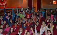 Foto 6 - El Teatro acoge una triple sesión del acto de sensibilización de Asprodes