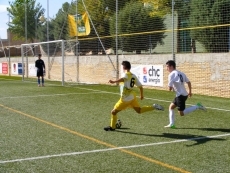 Foto 5 - El Capuchinos debuta con derrota ante el Ciudad Rodrigo