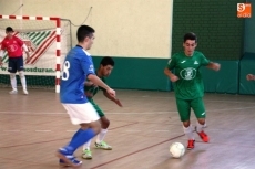 Foto 3 - El Salamanca Fútbol Sala golea a la 'Madrileña Albense' en el derbi provincial
