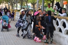 Foto 5 - La Escuela de Patinaje celebra Halloween con una ruta callejera