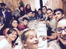 Los niños oncológicos y sus familias disfrutan de un crucero por el Duero 