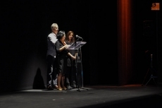 El público salmantino responde a la llamada solidaria de la Gala por África