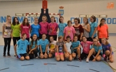 Medio centenar de chicas participa en la Escuela de Basket Femenino