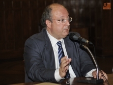 Enrique Cabero defiende la relaci&oacute;n de la Universidad con el &aacute;mbito empresarial