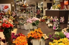 Amplia variedad de centros de flores artificiales en Anag&oacute;n Tienda de Regalos 