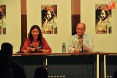 Charla de Gustavo Martín Garzo sobre la tradición oral en la Feria del Libro Antiguo y de Ocasión