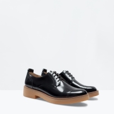 Blucher piel ZARA (59,95 euros)