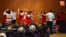 Sevillanas en la semana cultural de la Asociaci&oacute;n de Mayores San Juan Bosco