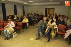 Foto 4 - Mónica Gabriel y Galán presenta su libro ‘Treinta poemas de amor sin una canción desesperada’