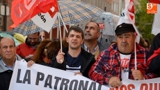 Foto 4 - Primera concentración de trabajadores del metal por la ruptura de las negociaciones del convenio