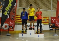 Foto 6 - Dos integrantes de la Escuela de Patinaje suben al podio en la Copa de España