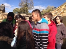 Foto 6 - Día de senderismo para los alumnos del IES Tierra que están en Umbralejo
