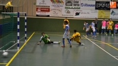 Foto 6 - Al III Juvenil se le atraganta el líder