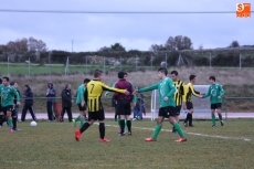 Foto 5 - Contundente victoria del CDF Vitigudino (7-0) frente a un CD Salesianos del que se esperaba más