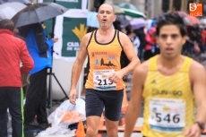 Foto 6 - Javier Alves y Pilar García superan a la lluvia y vencen en la Carrera Pedestre