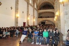 Foto 4 - El Colegio Calasanz despide sus fiestas con una multitudinaria Eucaristía
