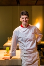 El italiano Massimiliano Alajmo desarrolla un completo recetario con los productos ibéricos...