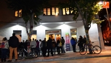 Tomás Hijo muestra su exposición de grabados e ilustraciones en la ‘Salchichería Oeste 7’