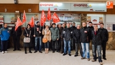 Foto 5 - Los trabajadores de Auto-Res se concentran en la estación contra los recortes sociales