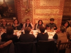 Foto 5 - Las mujeres de la asociación 'Valhondo' despiden el año con una bonita cena