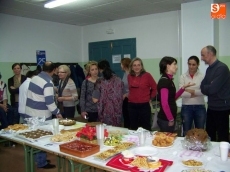 Foto 6 - La fiesta de Navidad reune a alumnos y profesores en torno a platos tradicionales