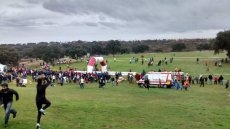 Foto 6 - El campo de golf de Zarapicos acoge al II Jornada de Campo a Través Escolar