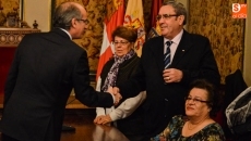 Foto 4 - La Diputación homenajea a sus funcionarios más veteranos