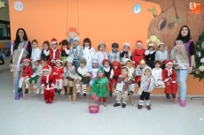 Foto 6 - Un cordero se convierte en el gran animador de la fiesta de Navidad de la Escuela Infantil
