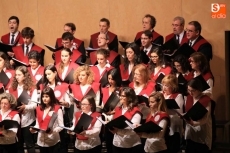 Foto 5 - El Coro de la USAL llena Fonseca con las canciones de las tradiciones litúrgicas 