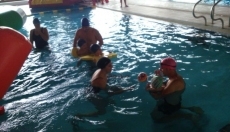 Foto 4 - La piscina recibe a un centenar de niños en su 2ª jornada de puertas abiertas