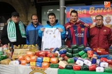 Foto 4 - Las peñas deportivas albenses recogen 1.200 kilos solidarios 