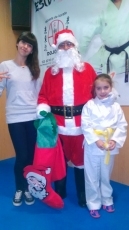 Foto 6 - Papá Noel visita la Escuela Dojo Kun